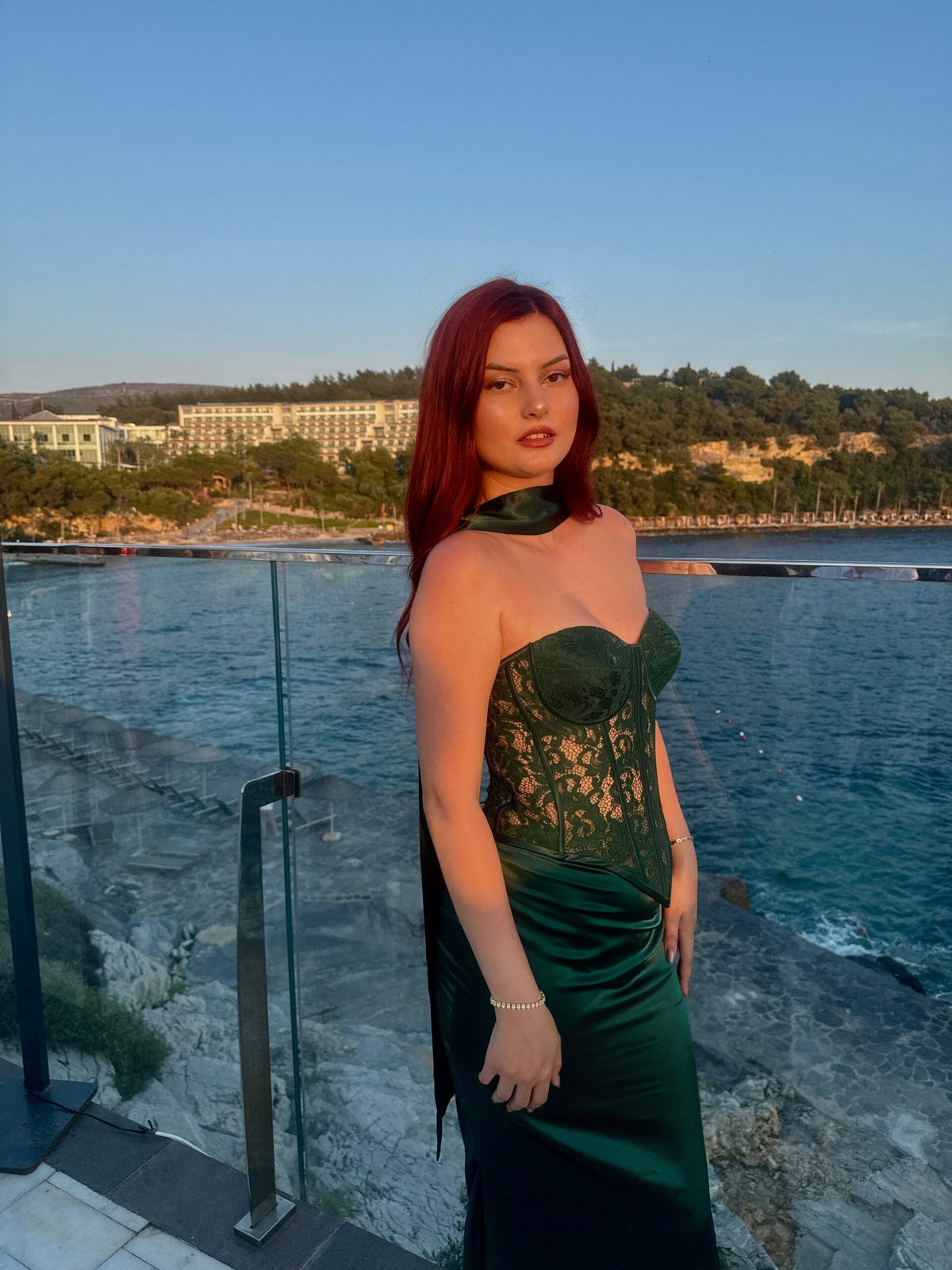 Fowl Corset Dream – Aksheya elbise, görsel 2